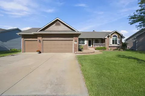 323 S Limuel Ct, Wichita, KS 67235