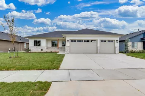 10613 W Graber St, Wichita, KS 67215