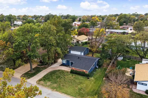 510 Aullwood Rd, Salina, KS 67401