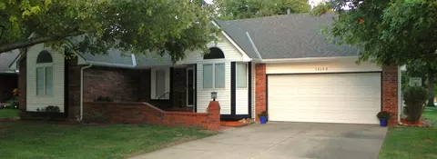 10102 W Westport Ct, Wichita, KS 67212
