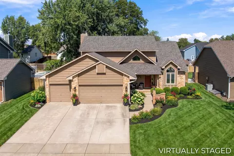 10214 W Jamesburg St, Wichita, KS 67212