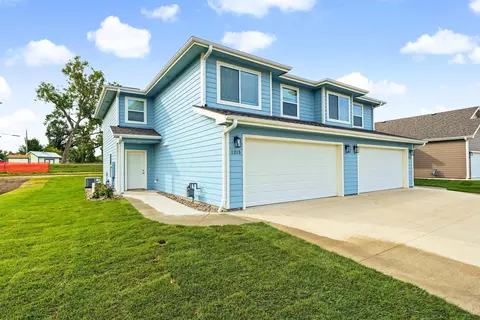 1215 Lindbergh Ln, Salina, KS 67401