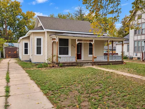 214 S 10th St, Salina, KS 67401