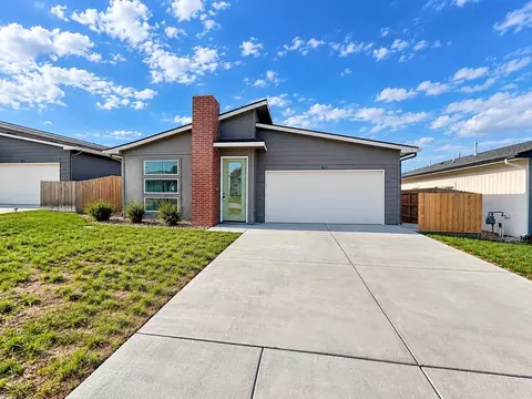 9611 E Annabelle St, Wichita, KS 67207