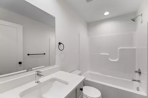 Bath - 12063 W Arvada Blvd, Maize, KS 67101 photo 2 of 3