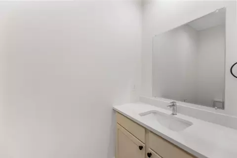Bath - 12071 W Arvada Blvd, Maize, KS 67101 photo 1 of 2