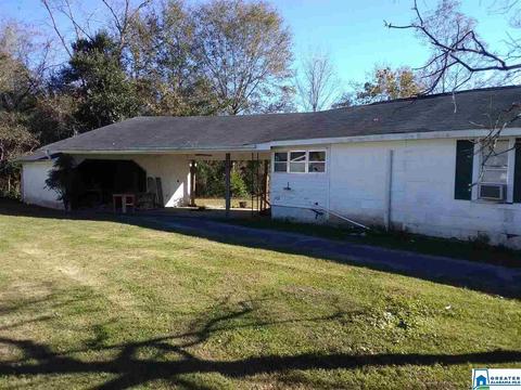 215 Augusta St, Clanton, AL 35045 photo 2