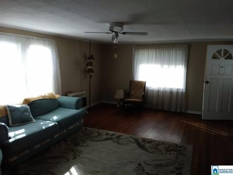 215 Augusta St, Clanton, AL 35045 photo 6