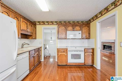 101 Comanche Cir, Alabaster, AL 35007 photo 11