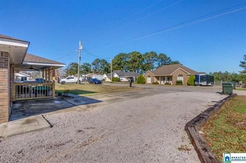 114 Colonial Cir, Clanton, AL 35045 photo 6
