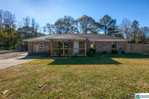 114 Colonial Cir, Clanton, AL 35045 photo 2