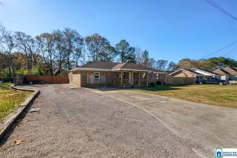 114 Colonial Cir, Clanton, AL 35045 photo 4