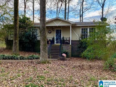 1112 Eagle Dr, Maylene, AL 35114 photo 1