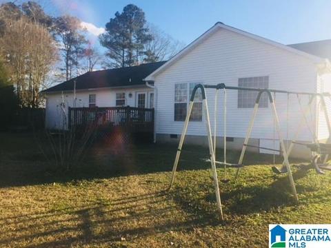 1507 Pebble Ln, Weaver, AL 36277 photo 2