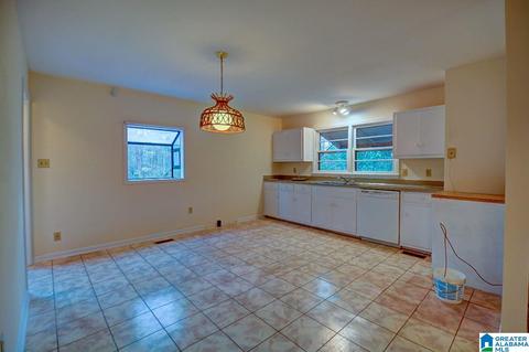 1351 Hinkle Rd, Clanton, AL 35045 photo 5