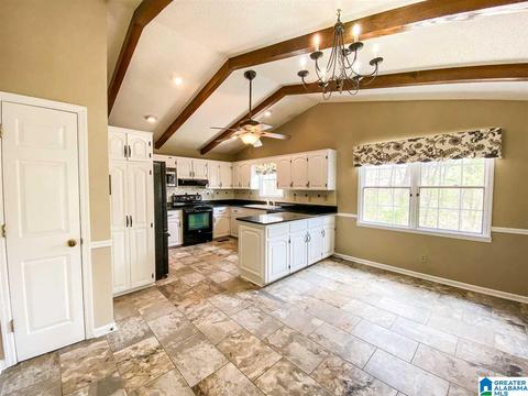 508 Sequoya Dr, Anniston, AL 36206 photo 9