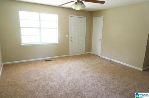 305 Debra Ave, Clanton, AL 35045 photo 3