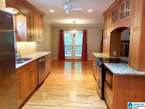 112 Forest Ridge Rd, Maylene, AL 35114 photo 4