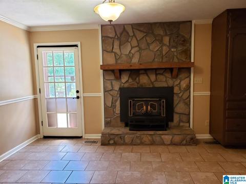 702 Pinecrest Ave, Weaver, AL 36277 photo 3