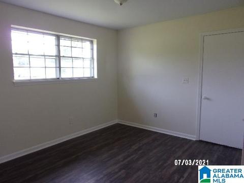 1500 Westlyn Ave, Clanton, AL 35045 photo 4