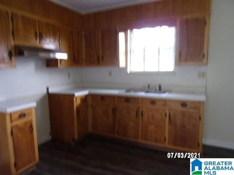 1500 Westlyn Ave, Clanton, AL 35045 photo 3