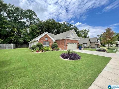 122 Falling Waters Ln, Maylene, AL 35114 photo 1