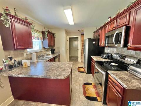 122 Falling Waters Ln, Maylene, AL 35114 photo 4