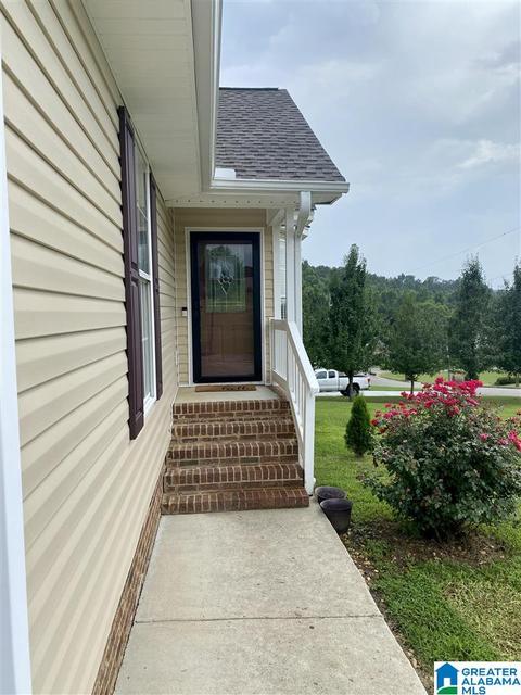 910 Ridgeway Dr, Oneonta, AL 35121 photo 3