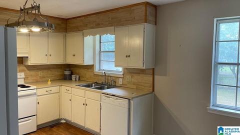 306 Ann Ave, Clanton, AL 35045 photo 7