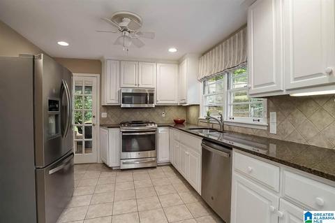 136 Memory Ct, Birmingham, AL 35213 photo 11