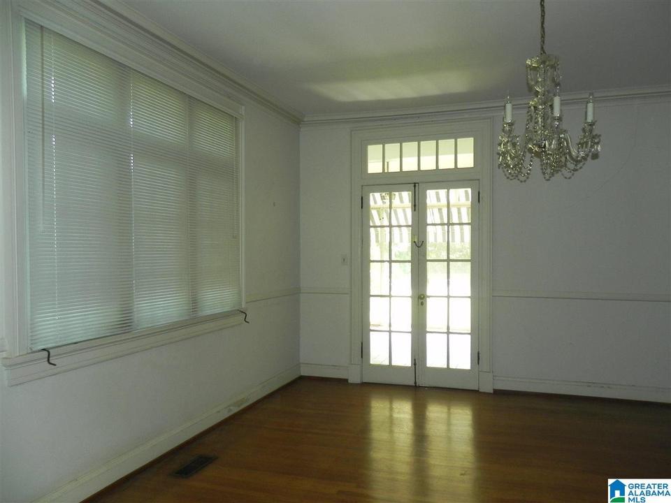  818 Glenwood Ter, Anniston, AL 36207 photo 9