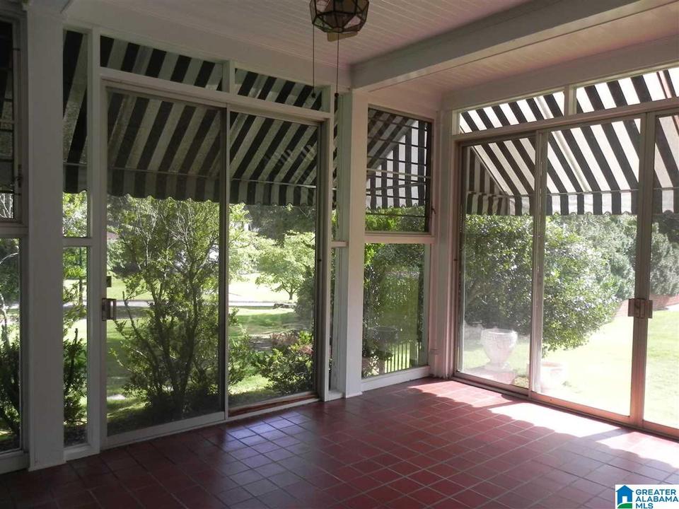  818 Glenwood Ter, Anniston, AL 36207 photo 6