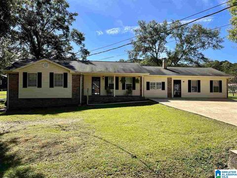 413 Debra Ave, Clanton, AL 35045 photo 1