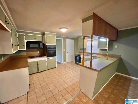 116 Candler St, Clanton, AL 35045 photo 5
