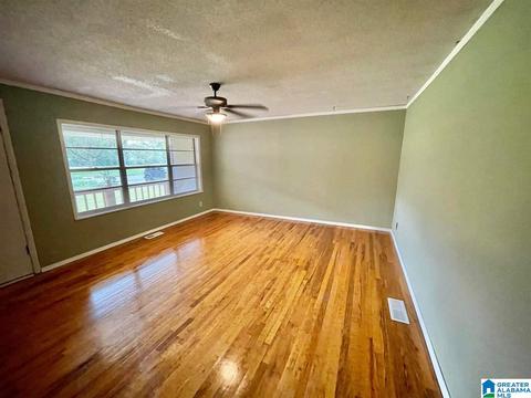 116 Candler St, Clanton, AL 35045 photo 4