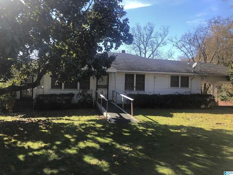 1901 7th St N, Clanton, AL 35045 photo 1
