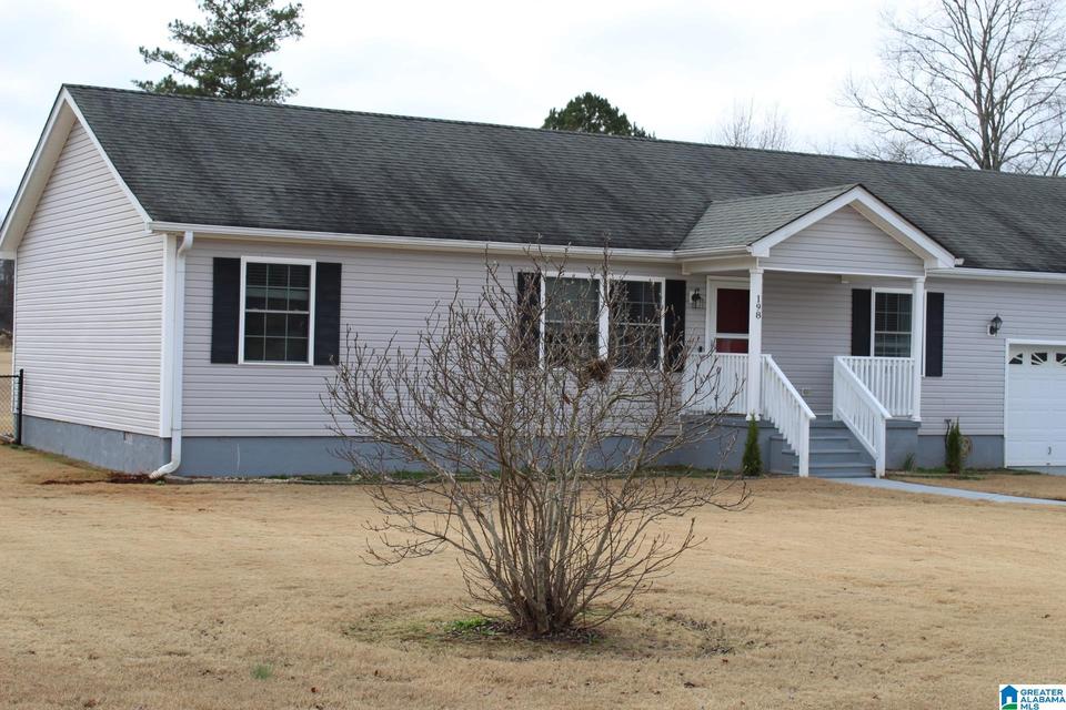  198 Warren Dr, Weaver, AL 36277 photo 2