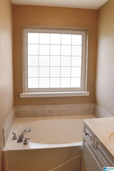 105 Battle Cir, Clanton, AL 35045 photo 9