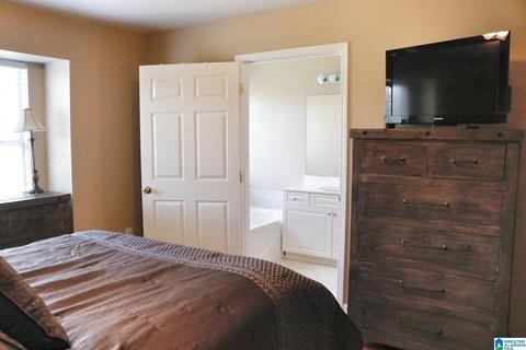 105 Battle Cir, Clanton, AL 35045 photo 8