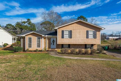 925 Willow Bend Rd, Pelham, AL 35124 photo 1