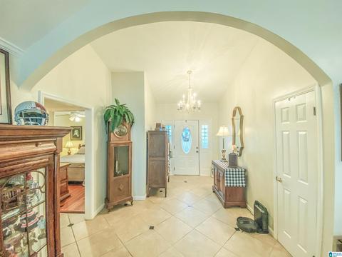 686 Coves Point Dr, Riverside, AL 35135 photo 3