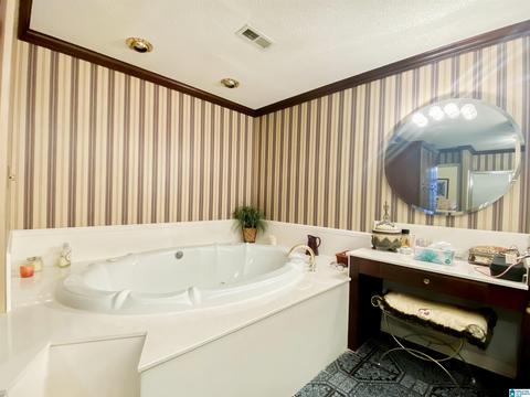 686 Coves Point Dr, Riverside, AL 35135 photo 14