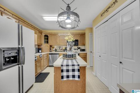 6022 Springview Dr, Mount Olive, AL 35117 photo 7