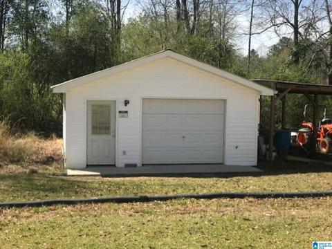 1415 Meadowood Dr, Clanton, AL 35045 photo 13