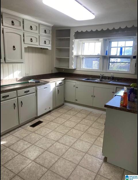 605 E 6th Ave, Oneonta, AL 35121 photo 5