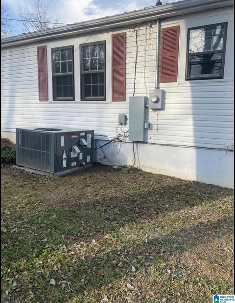 605 E 6th Ave, Oneonta, AL 35121 photo 3