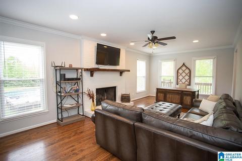 2004 Timber Ln, Alabaster, AL 35007 photo 5