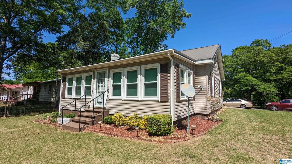 808 Cherry St, Talladega, AL 35160 21 Photos MLS 1318275 Movoto