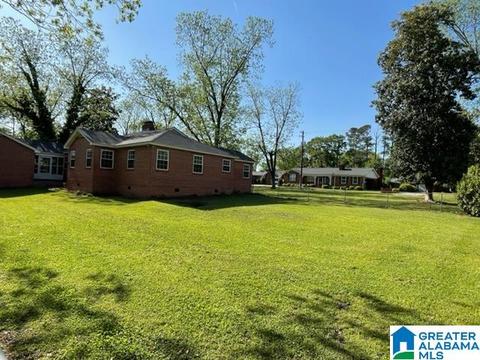 1111 5th Ave, Clanton, AL 35045 photo 3