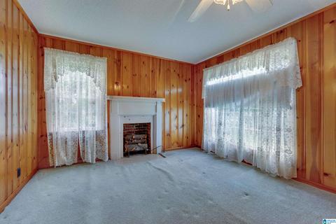 209 N 15th St, Clanton, AL 35045 photo 9